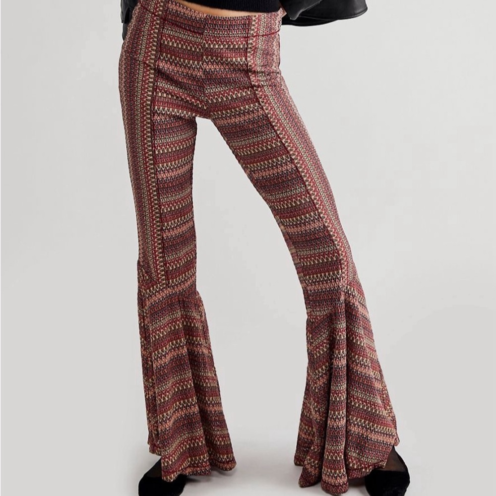 SOLD! NWT Free People Palma bell bottom pants sz medium